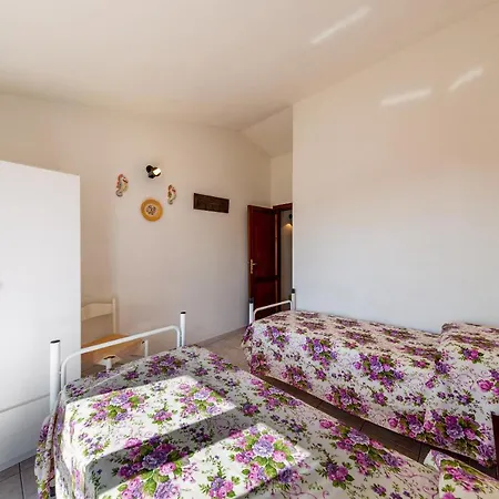 Holiday home Ginepro Trinita d'Agultu e Vignola